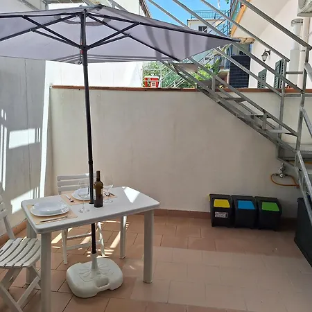 Dolcemare House